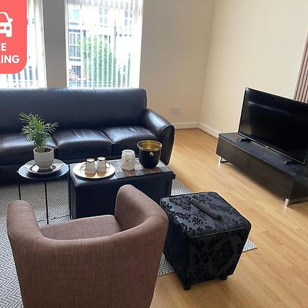 Stylish 1-Bed Apt - Sleeps 4 - Parking - Wifi 맨체스터 외부 사진