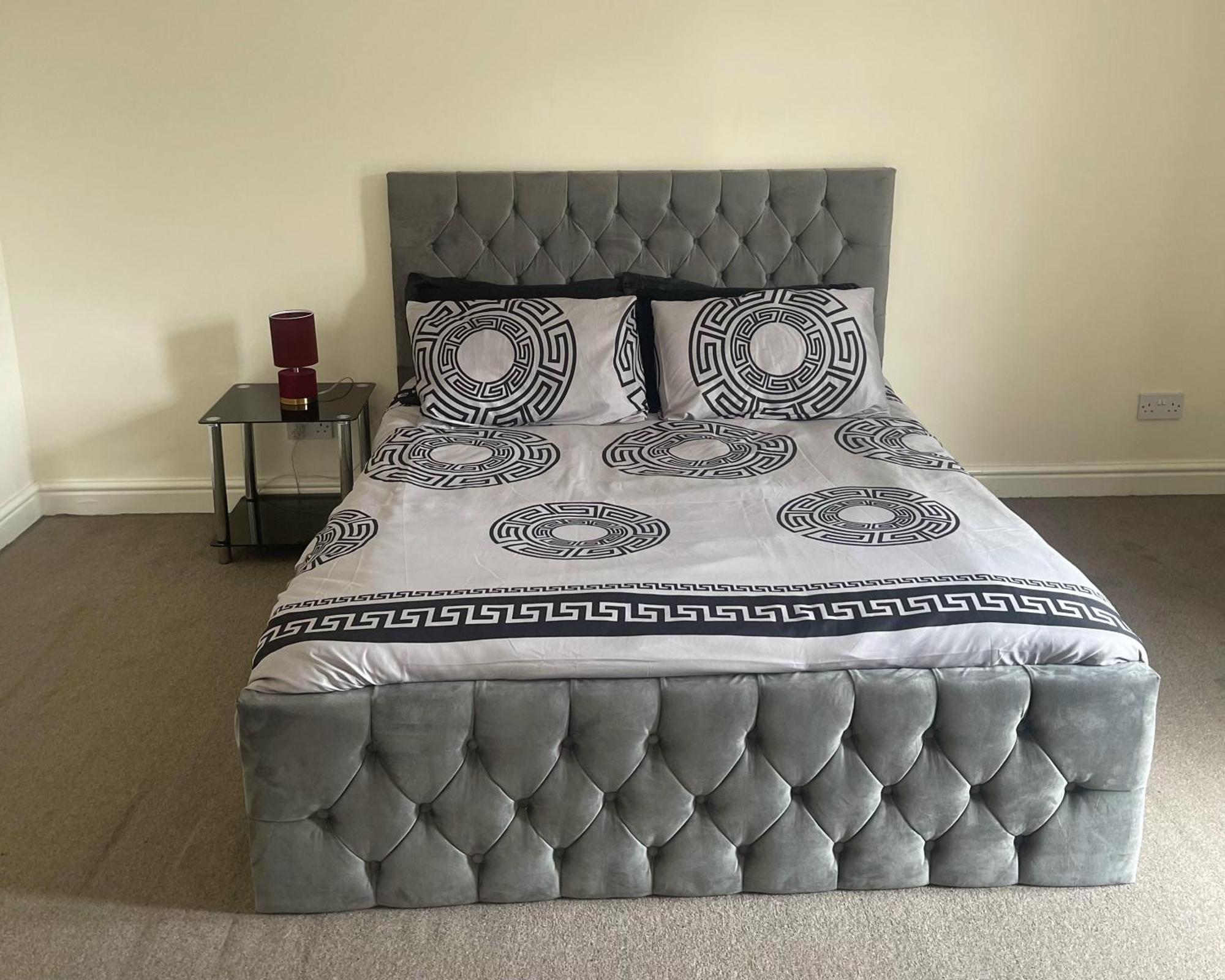 Stylish 1-Bed Apt - Sleeps 4 - Parking - Wifi 맨체스터 외부 사진